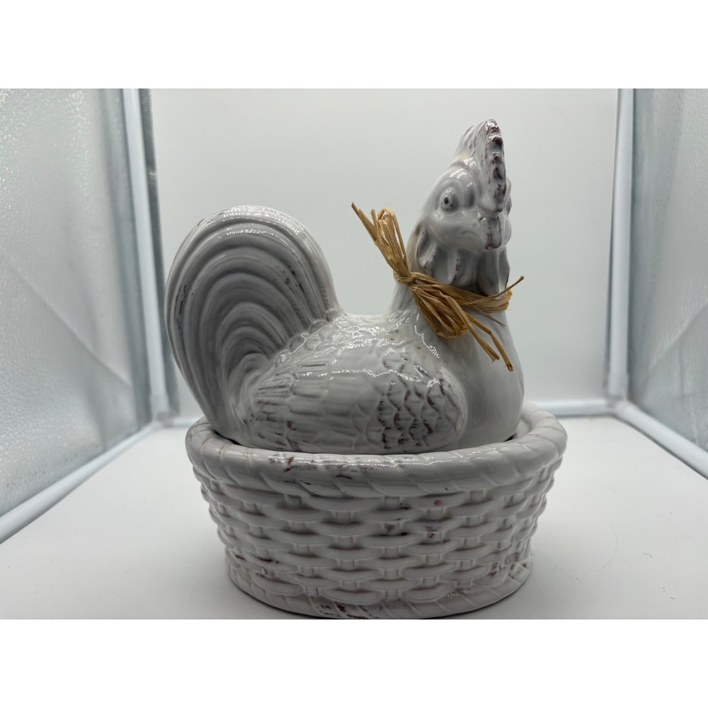 VTG White Ceramic Chicken Rooster in Basket Covered Dish Farmhouse Tureen